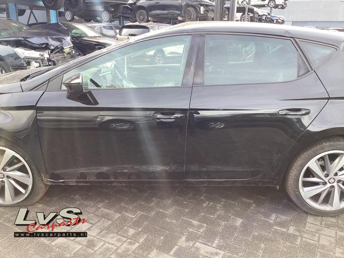 Seat Leon Portier 4Deurs links-achter