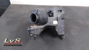 Gebruikte Luchtfilterhuis Opel Astra K Sports Tourer 1.4 Turbo 16V Prijs € 50,00 Margeregeling aangeboden door LvS Carparts