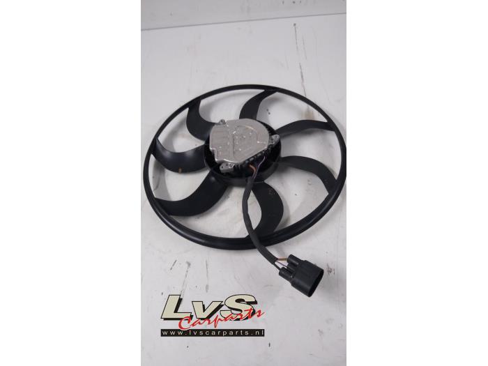 Opel Astra Cooling fans