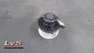 Gebruikte Kachel Ventilatiemotor Hyundai i30 (PDEB5/PDEBB/PDEBD/PDEBE) 1.0 T-GDI 12V Hybrid 48V Prijs € 65,00 Margeregeling aangeboden door LvS Carparts