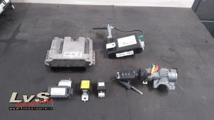 Gebruikte Kontaktslot + computer Kia Cee'd Sportswagon (JDC5) 1.6 CRDi 16V VGT Prijs € 245,00 Margeregeling aangeboden door LvS Carparts