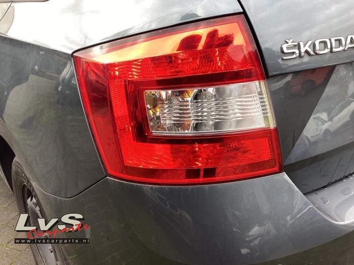 Skoda Rapid Taillight, left