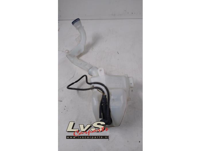 Peugeot 208 Front windscreen washer reservoir