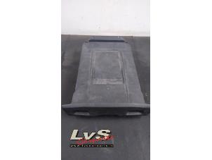 Gebruikte Krikset Peugeot Expert (V1/VA/VB/VE/VF/VT/VY) 2.0 Blue HDi 120 16V Prijs € 48,40 Inclusief btw aangeboden door LvS Carparts