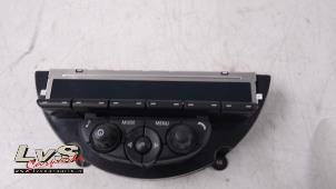 Gebruikte Display Interieur Mini Countryman (R60) 1.6 Cooper D Prijs € 75,00 Margeregeling aangeboden door LvS Carparts