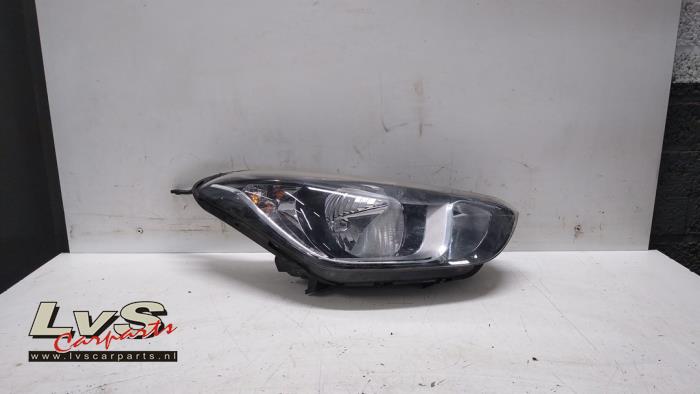 Hyundai I20 Koplamp rechts