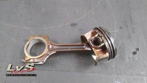 Gebruikte Zuiger BMW 1 serie (F21) 116i 1.6 16V Prijs € 75,00 Margeregeling aangeboden door LvS Carparts