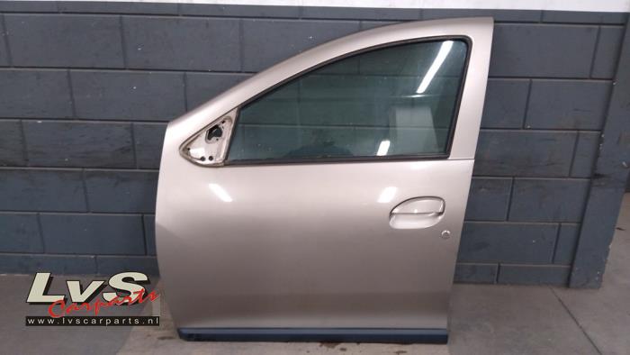 Dacia Logan Portier 4Deurs links-voor