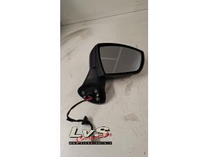 Gebruikte Spiegel Buiten rechts Ford EcoSport (JK8) 1.0 EcoBoost 12V 125 Prijs € 75,00 Margeregeling aangeboden door LvS Carparts