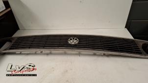 Gebruikte Grille Volkswagen Transporter T3 Prijs € 75,00 Margeregeling aangeboden door LvS Carparts