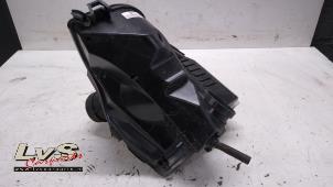 Gebruikte Luchtfilterhuis Audi A4 (B8) 2.0 TDI 16V Prijs € 80,00 Margeregeling aangeboden door LvS Carparts
