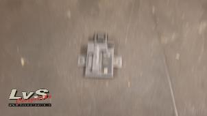 Gebruikte Brandstofpomp module Jaguar F-Pace 2.0 D 180 16V AWD Prijs € 20,00 Margeregeling aangeboden door LvS Carparts