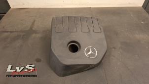 Gebruikte Afdekplaat motor Mercedes CLA (118.3) 1.3 CLA-250 e Turbo 16V Prijs € 25,00 Margeregeling aangeboden door LvS Carparts