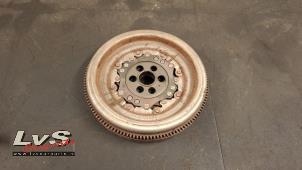 Gebruikte Vliegwiel Volkswagen Caddy III (2KA,2KH,2CA,2CH) 2.0 TDI 16V Prijs € 100,00 Margeregeling aangeboden door LvS Carparts