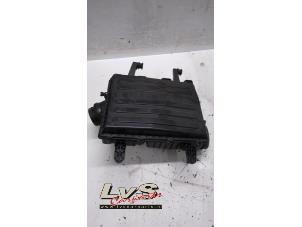 Gebruikte Luchtfilterhuis Iveco New Daily VI 33S13, 35C13, 35S13 Prijs € 121,00 Inclusief btw aangeboden door LvS Carparts