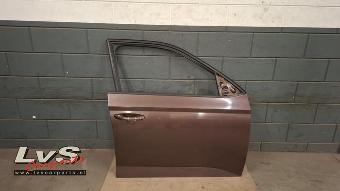Skoda Fabia Front door 4-door, right
