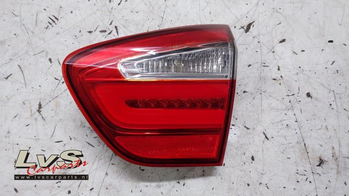 Kia Rio Feu arrière droit