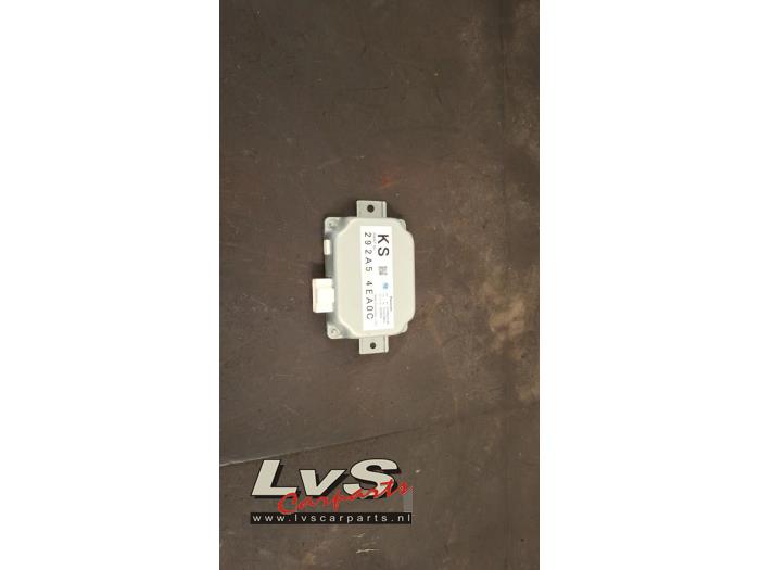 Nissan Juke Stabilisateur de tension
