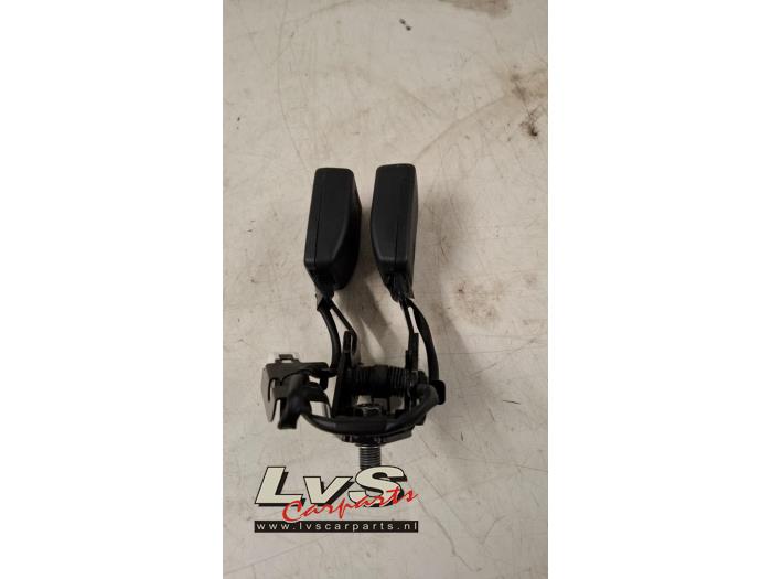 Mazda CX-5 Rear seatbelt buckle, right