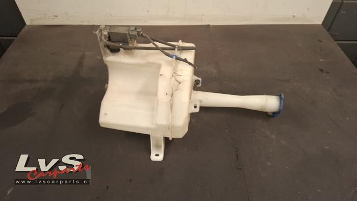 Hyundai I30 Ruitensproeiertank voor