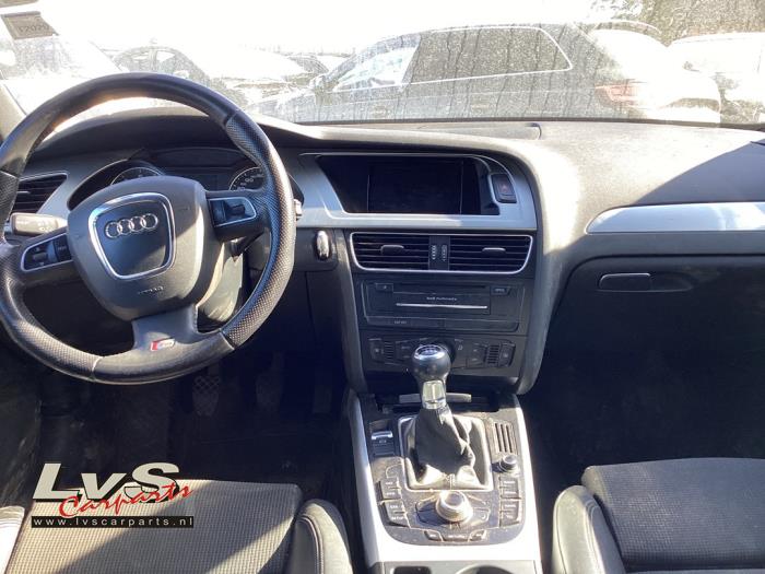 Audi A4 Airbag set + dashboard