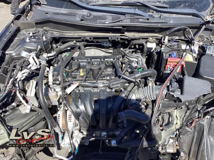 Mazda 2. Motor