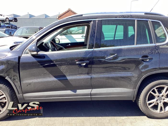 Volkswagen Tiguan Portier 4Deurs links-achter