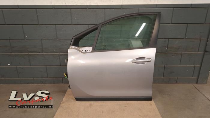 Peugeot 2008 Portier 4Deurs links-voor