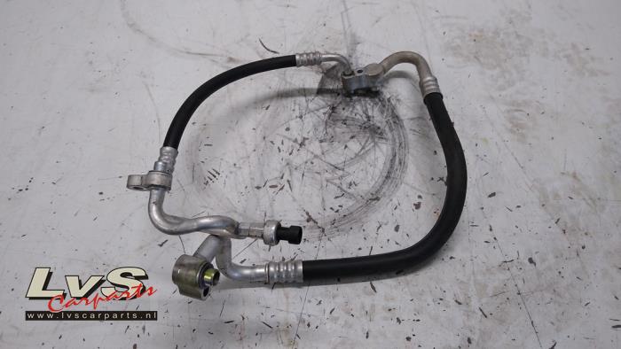 Opel Astra Tuyau clim