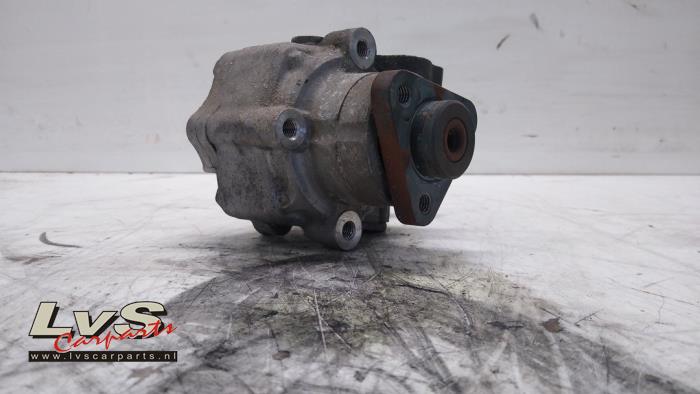 Volkswagen Transporter Power steering pump