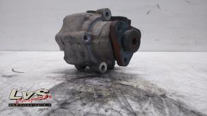 Gebruikte Stuurbekrachtiging Pomp Volkswagen Transporter T5 2.0 TDI DRF Prijs € 40,00 Margeregeling aangeboden door LvS Carparts