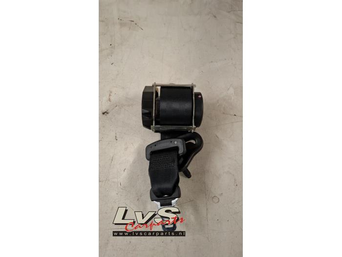 Opel Crossland X Rear seatbelt, centre