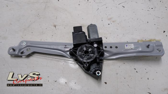 Opel Crossland X Ruitmechaniek 4Deurs links-achter
