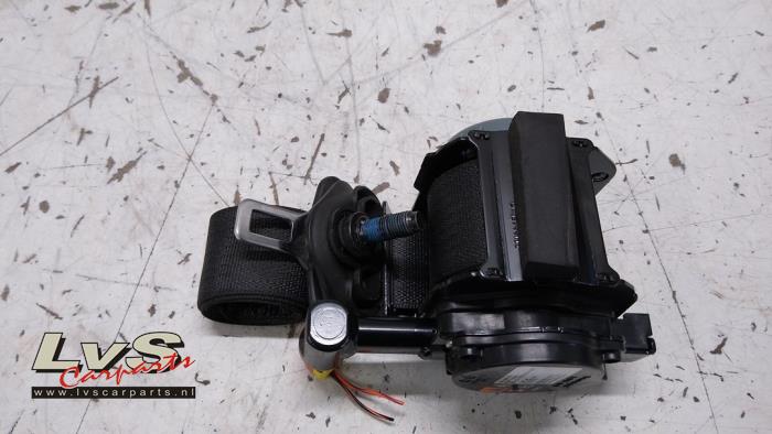 Opel Karl Gordelspanner links achter