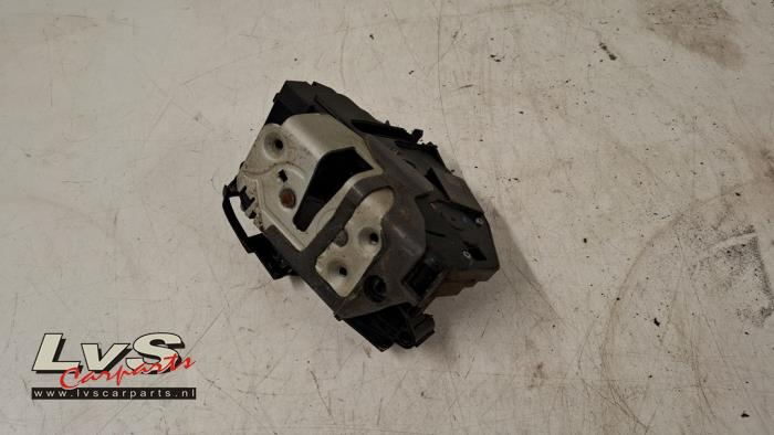 Volvo V60 Deurslot Mechaniek 4Deurs rechts-voor