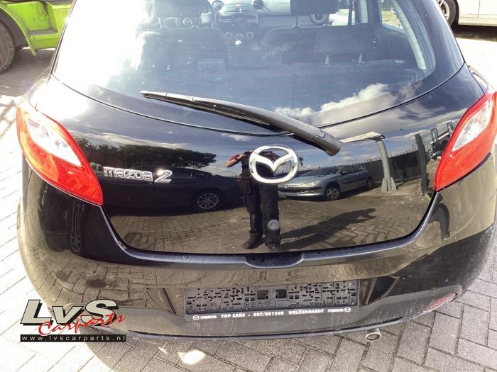 Mazda 2. Heckklappe