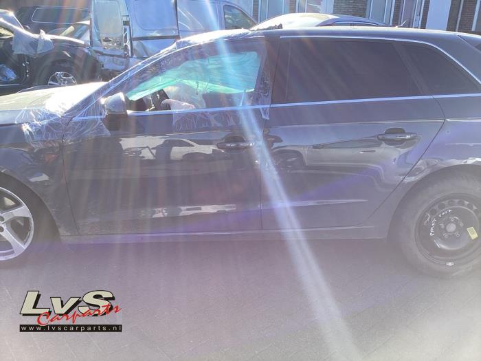 Audi A3 Portière 4portes avant gauche