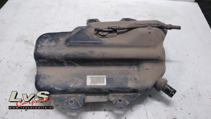 Mercedes Vito Adblue tank