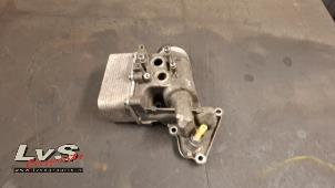 Gebruikte Oliefilterhuis Renault Master III (FV) 2.3 dCi 170 16V FWD Prijs € 40,00 Margeregeling aangeboden door LvS Carparts