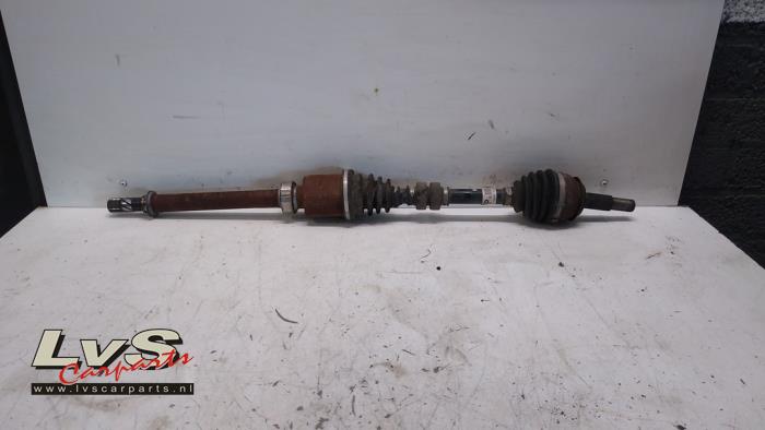Nissan Qashqai Front drive shaft, right