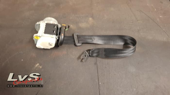 Audi Q5 Gordelspanner links achter