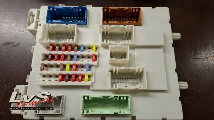 Volvo V40 Fuse box