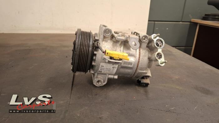 Citroen C4 Picasso Air conditioning pump