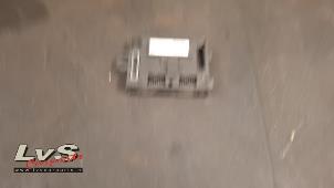 Gebruikte Computer Diversen Renault Clio IV (5R) 0.9 Energy TCE 90 12V Prijs € 35,00 Margeregeling aangeboden door LvS Carparts