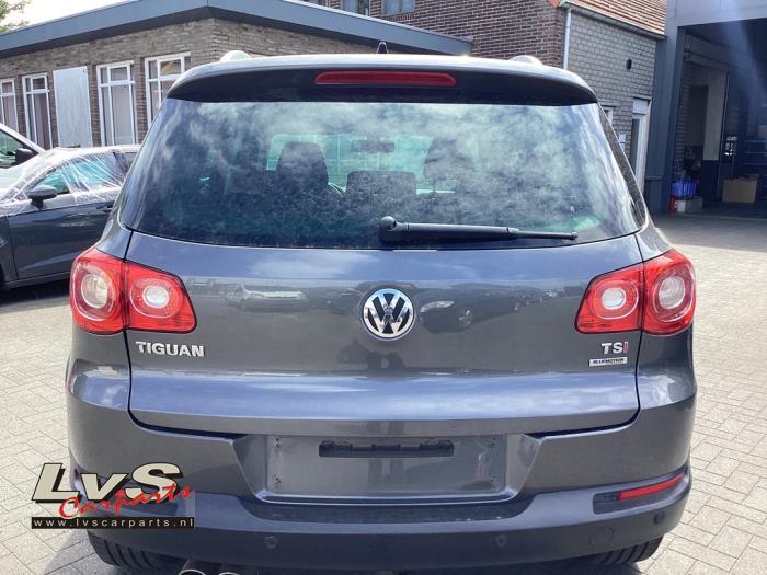 Volkswagen Tiguan Tailgate