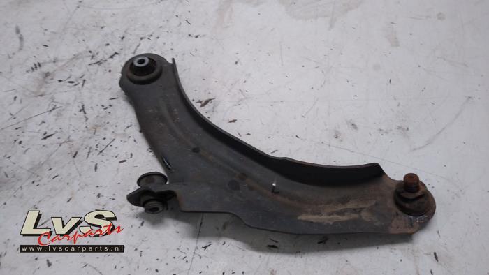 Renault Clio Front wishbone, left