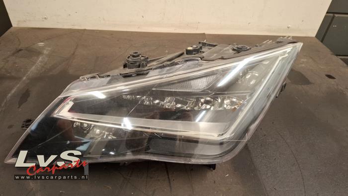 Seat Leon Koplamp links