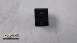 Gebruikte Handrem schakelaar Volkswagen Caddy Cargo V (SBA/SBH) 2.0 TDI BlueMotionTechnology Prijs € 24,20 Inclusief btw aangeboden door LvS Carparts