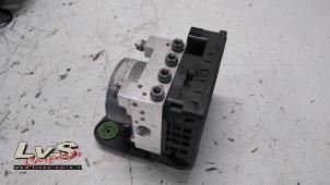 Gebruikte ABS Pomp Volkswagen Caddy Cargo V (SBA/SBH) 2.0 TDI BlueMotionTechnology Prijs € 151,25 Inclusief btw aangeboden door LvS Carparts