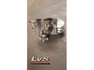 Gebruikte Brandstofpomp Mechanisch Opel Vivaro 1.6 CDTI BiTurbo 140 Prijs € 75,00 Margeregeling aangeboden door LvS Carparts